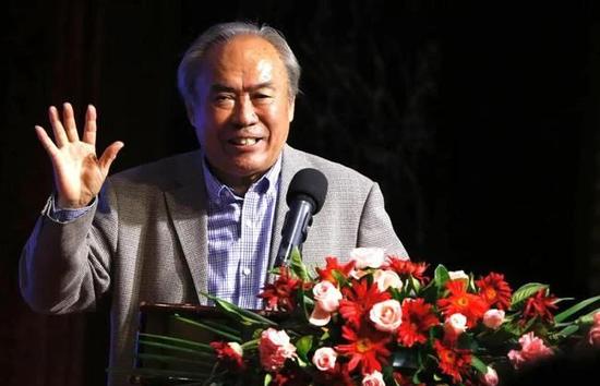 今夜在女生宿舍与你相遇